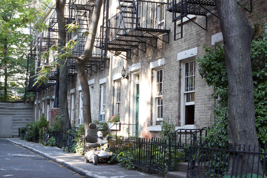 Patchin Place Manhattan Sideways